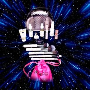 Mica Beauty Cosmetics Makeup Bag Gift Card Brush Set & Many Bonus Items! NEW!
